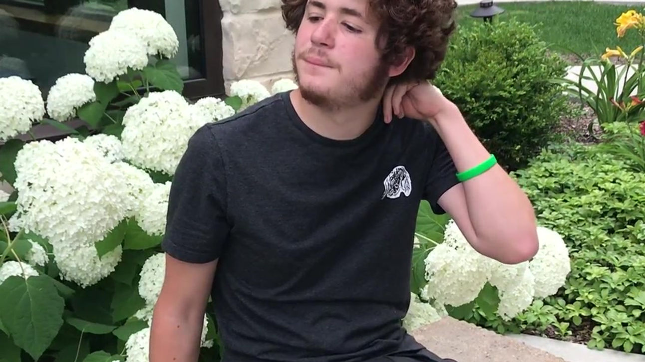 Michael introduces Hum